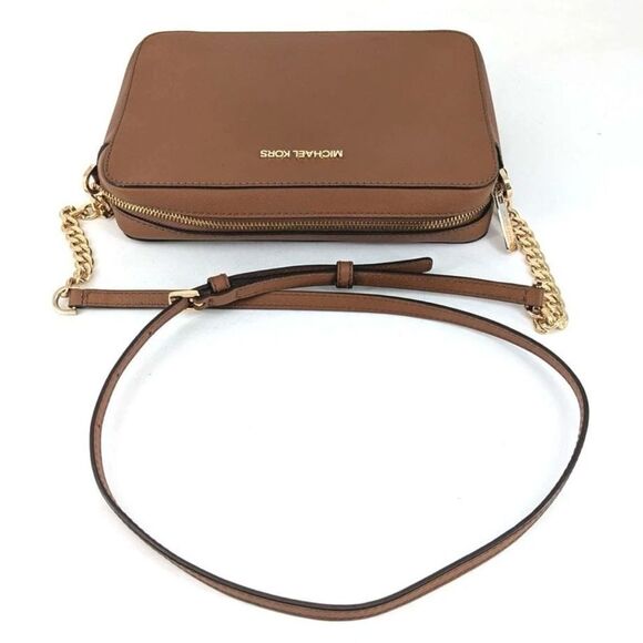 Michael Kors Jet Set Large
Brown Saffiano Leather Top Zip
Crossbody Bag Purse - Picture 3 of 7